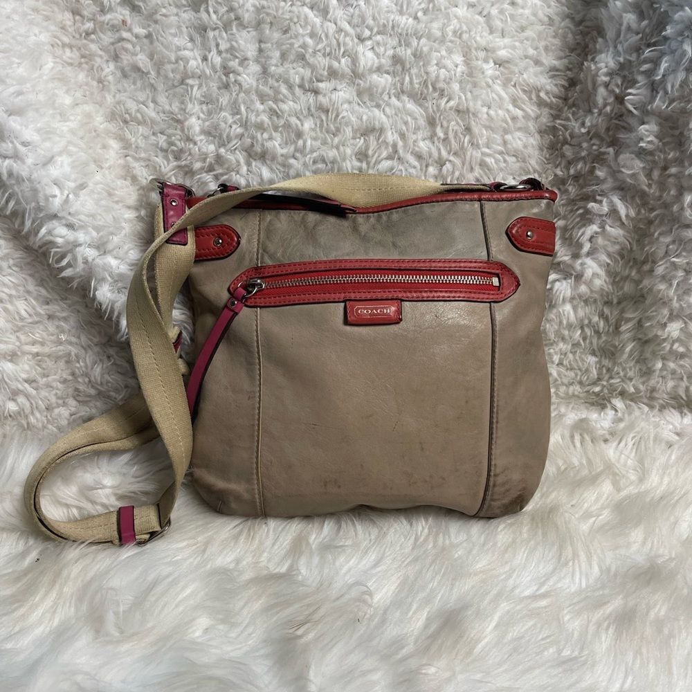 Coach Daisy LEATHER Sand and orange medium Shoulder bag.silver tone hardwares